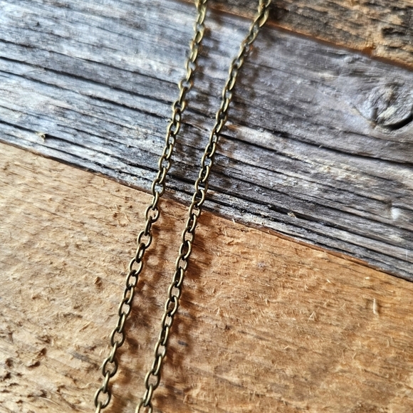 Antique Brass Metal Wolf Statement Necklace - Picture 3 of 4